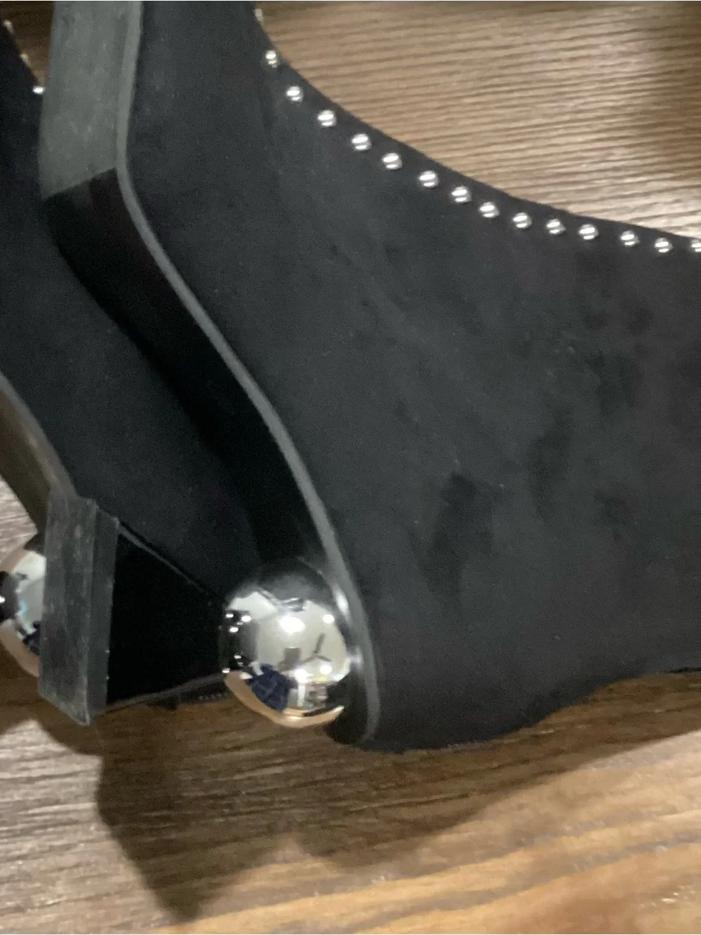 N/A stylish black
